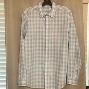 Calvin Klein Long Sleeve Blue Button Down Shirt in Size Medium
